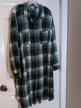 Cato Green & White Plaid Button-Front Shirt